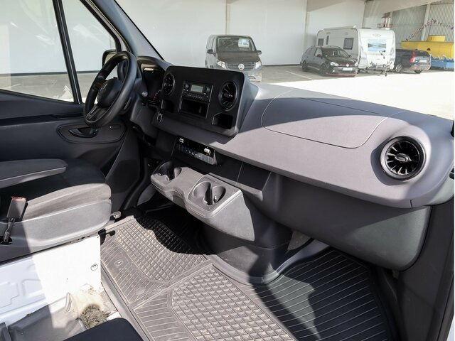 MERCEDES-BENZ eSprinter 312 Kasten FWD,3.924mm Radstand - Цельнометаллический фургон, Электрический фургон: фото 5 MERCEDES-BENZ eSprinter 312 Kasten FWD,3.924mm Radstand - Цельнометаллический фургон, Электрический фургон: фото 5