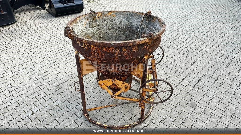 Betonsilo Krankübel Betonbombe 750 l 1016 H - Силос для цемента: фото 1 Betonsilo Krankübel Betonbombe 750 l 1016 H - Силос для цемента: фото 1
