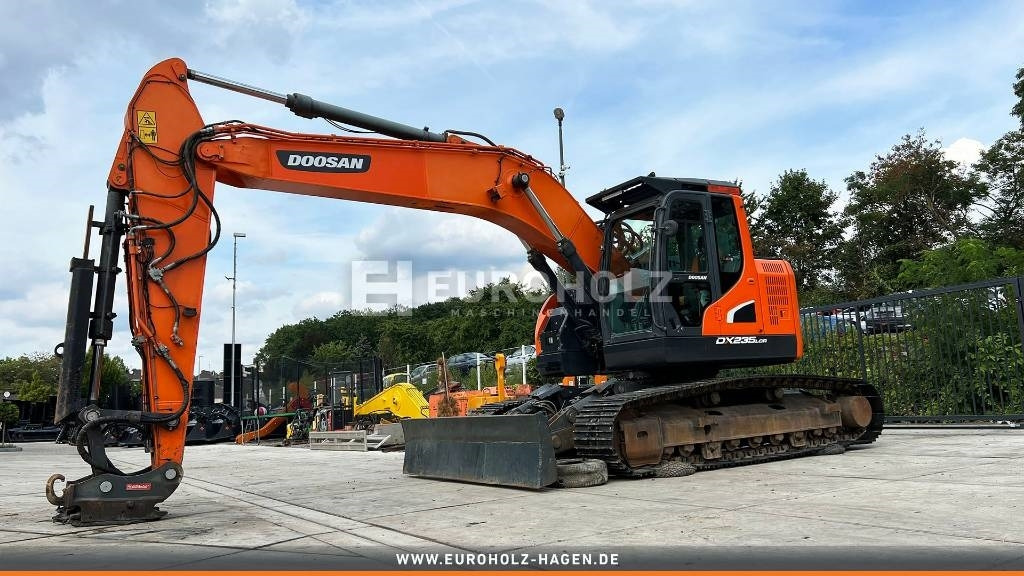 Doosan Kettenbagger DX 235 LCR-5, hyd. SW OilQuick 70-55 - Гусеничный экскаватор: фото 5 Doosan Kettenbagger DX 235 LCR-5, hyd. SW OilQuick 70-55 - Гусеничный экскаватор: фото 5