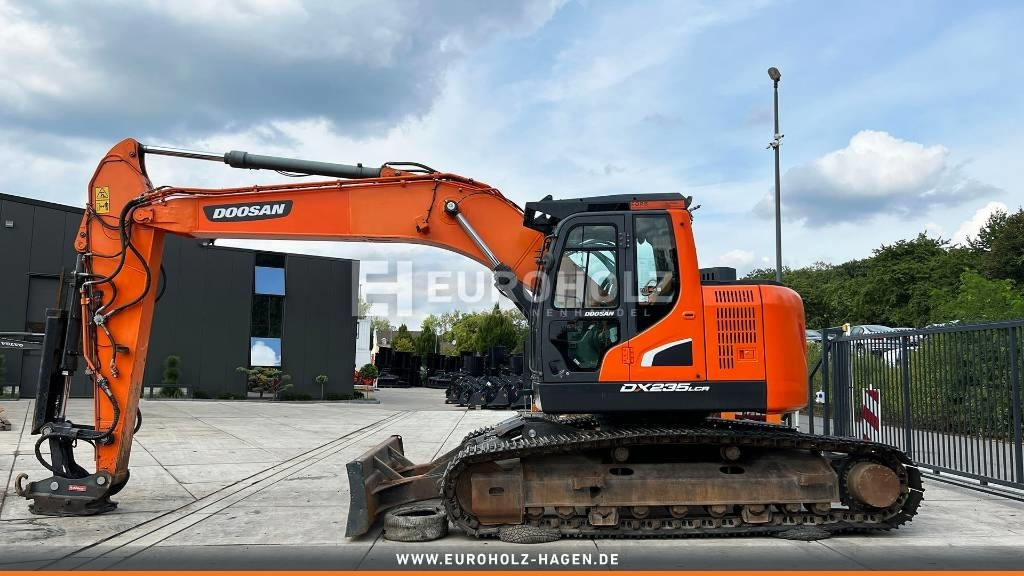 Doosan Kettenbagger DX 235 LCR-5, hyd. SW OilQuick 70-55 - Гусеничный экскаватор: фото 3 Doosan Kettenbagger DX 235 LCR-5, hyd. SW OilQuick 70-55 - Гусеничный экскаватор: фото 3