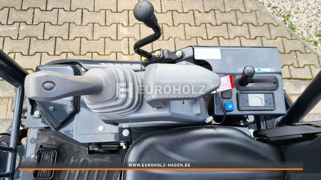 Мини-экскаватор Hitachi ZX 17 U-6: фото 12