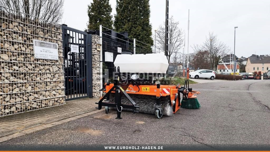 Kehrmaschine ZM 1400 für Radlader - Щетка для Коммунальной и специальной техники: фото 1 Kehrmaschine ZM 1400 für Radlader - Щетка для Коммунальной и специальной техники: фото 1