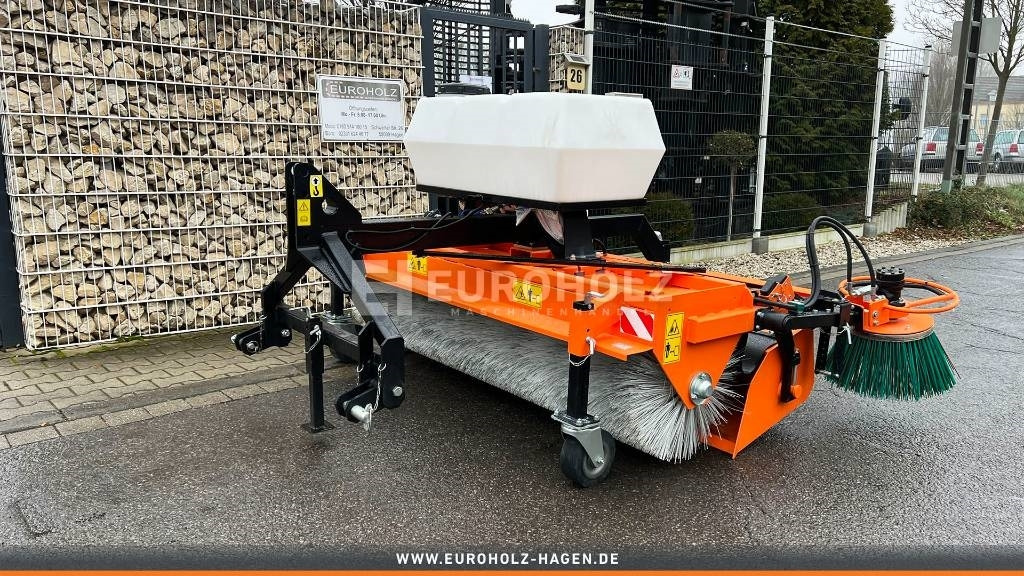 Kehrmaschine ZM2000 Seitenbesen 3-Punkt-Aufnahme - Щетка: фото 3 Kehrmaschine ZM2000 Seitenbesen 3-Punkt-Aufnahme - Щетка: фото 3