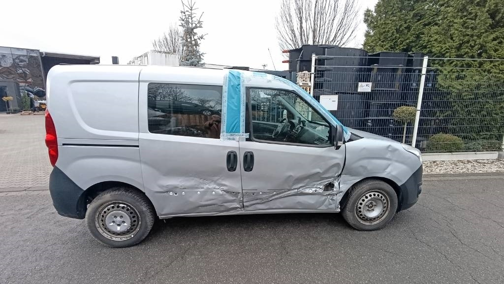 Фургон с закрытым кузовом Opel Combo Kastenwagen Transp. Seitenschaden fahrbereit: фото 24