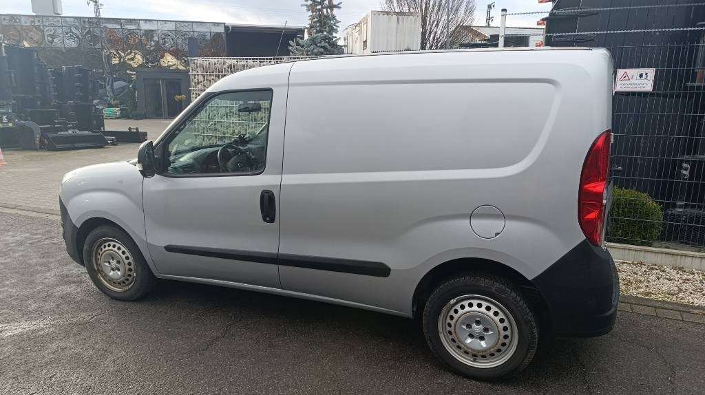 Фургон с закрытым кузовом Opel Combo Kastenwagen Transp. Seitenschaden fahrbereit: фото 13