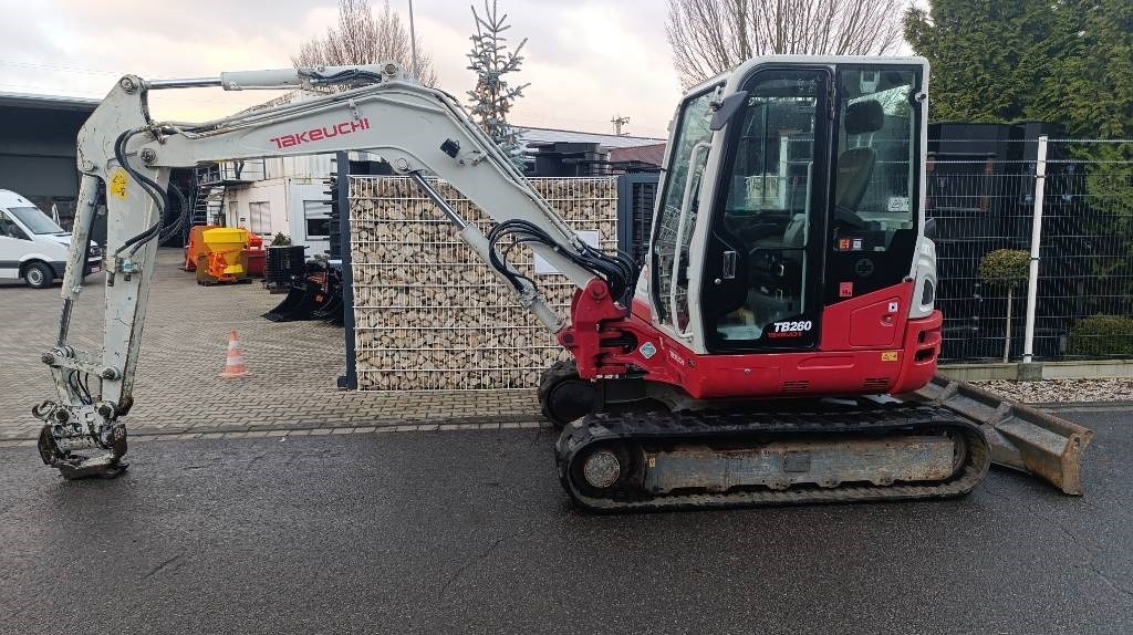 Takeuchi TB 260 Powertilt und Schnellwechsler MS 03, Radio  - Мини-экскаватор: фото 1 Takeuchi TB 260 Powertilt und Schnellwechsler MS 03, Radio  - Мини-экскаватор: фото 1