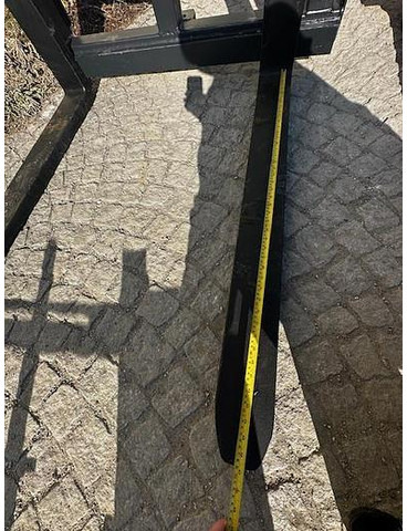 Big Palettengabel 3,5 t mit Merlo Aufnahme 120 cm FEM 3 Träggerahmen - Вилы для Погрузочно-разгрузочной техники: фото 5 Big Palettengabel 3,5 t mit Merlo Aufnahme 120 cm FEM 3 Träggerahmen - Вилы для Погрузочно-разгрузочной техники: фото 5