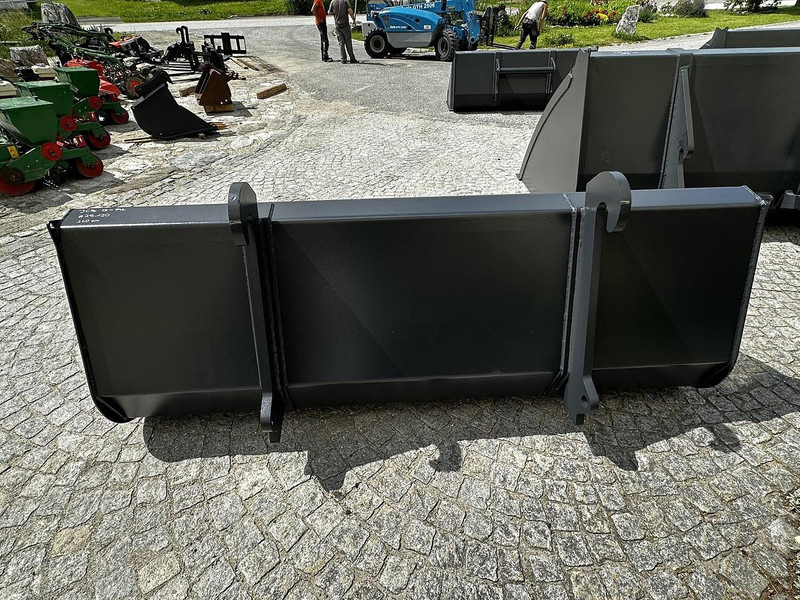 Big Schwergutschaufel 240 cm mit JCB Q-Fit Aufnahme - Ковш: фото 4 Big Schwergutschaufel 240 cm mit JCB Q-Fit Aufnahme - Ковш: фото 4