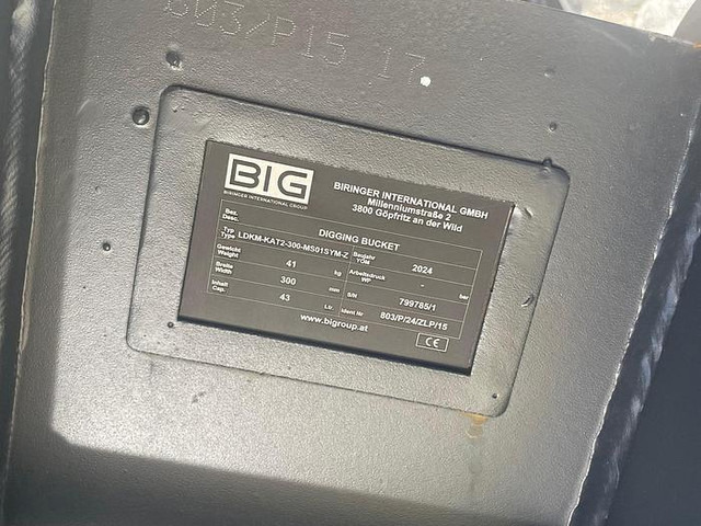 Big Tieflöffel 30 cm mit Lehnhoff MS01 Symlock Aufnahme - Ковш: фото 4 Big Tieflöffel 30 cm mit Lehnhoff MS01 Symlock Aufnahme - Ковш: фото 4