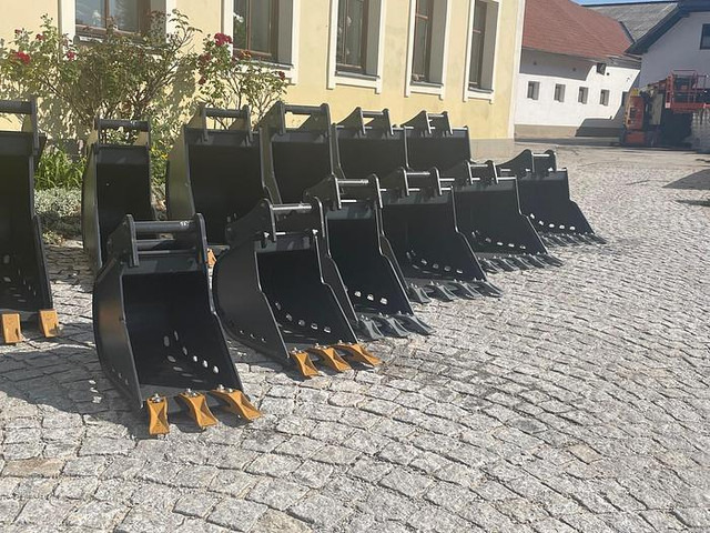 Big Tieflöffel 30 cm mit Lehnhoff MS01 Symlock Aufnahme - Ковш: фото 5 Big Tieflöffel 30 cm mit Lehnhoff MS01 Symlock Aufnahme - Ковш: фото 5