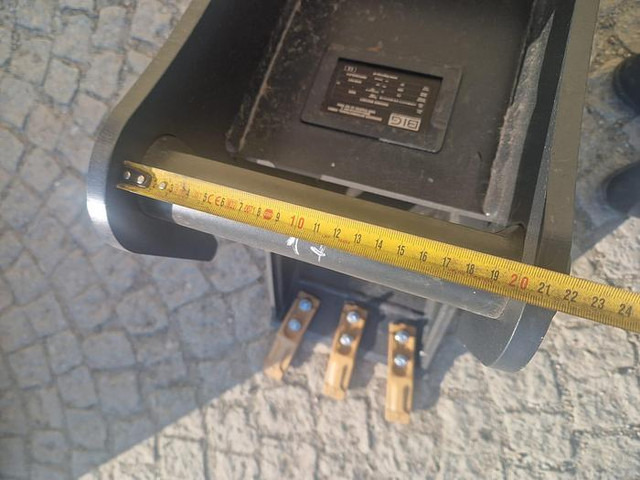 Big Tieflöffel 30 cm mit Lehnhoff MS03 Symblock Aufnahme - Ковш: фото 4 Big Tieflöffel 30 cm mit Lehnhoff MS03 Symblock Aufnahme - Ковш: фото 4