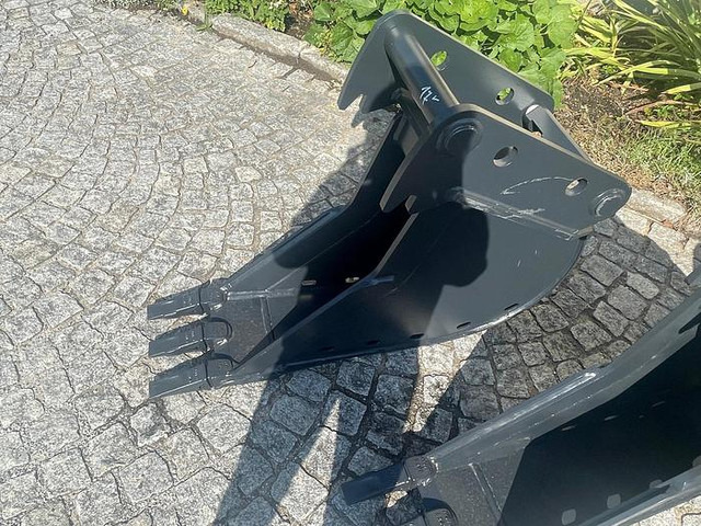 Big Tieflöffel 30 cm mit Lehnhoff MS08 Symlock Aufnahme - Ковш: фото 1 Big Tieflöffel 30 cm mit Lehnhoff MS08 Symlock Aufnahme - Ковш: фото 1