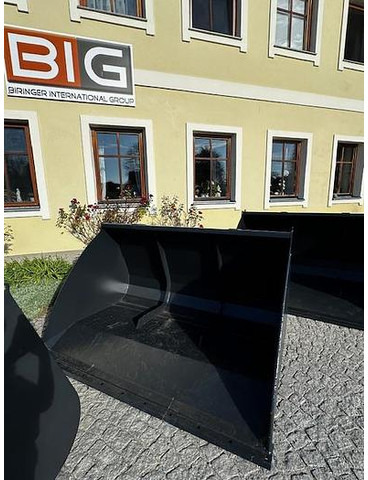 Big Volumenschaufel 200 cm mit Merlo ZM2 Aufnahme - Ковш: фото 1 Big Volumenschaufel 200 cm mit Merlo ZM2 Aufnahme - Ковш: фото 1
