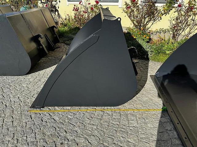 Big Volumenschaufel 200 cm mit Merlo ZM2 Aufnahme - Ковш: фото 5 Big Volumenschaufel 200 cm mit Merlo ZM2 Aufnahme - Ковш: фото 5