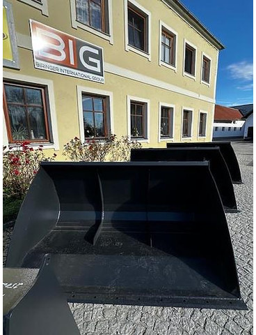 Big Volumenschaufel 220 cm mit Liebherr 506 Aufnahme - Ковш: фото 1 Big Volumenschaufel 220 cm mit Liebherr 506 Aufnahme - Ковш: фото 1