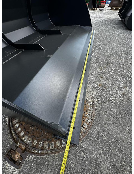 Big Volumenschaufel 250cm mit Manitou Aufnahme - Ковш: фото 4 Big Volumenschaufel 250cm mit Manitou Aufnahme - Ковш: фото 4
