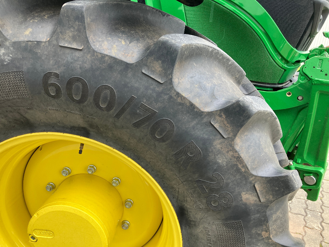 John Deere 6195R - Трактор: фото 3 John Deere 6195R - Трактор: фото 3