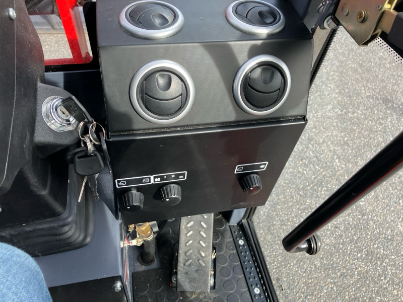 Toyo KU 826/ Radlader/ Hoflader/ Kompaktlader/... - Погрузчик: фото 5 Toyo KU 826/ Radlader/ Hoflader/ Kompaktlader/... - Погрузчик: фото 5