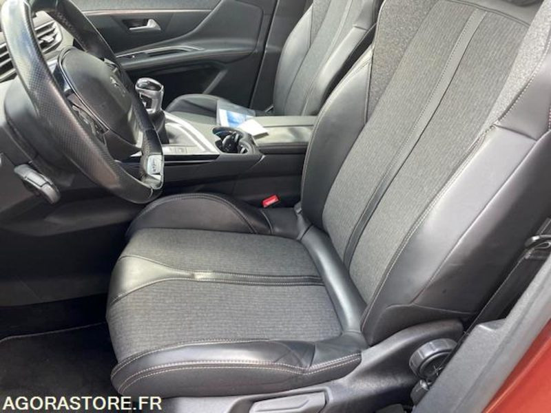 3008 GT-LINE 1.2 PT 130cv. 05/2017. 117900 KM - Внедорожник: фото 5 3008 GT-LINE 1.2 PT 130cv. 05/2017. 117900 KM - Внедорожник: фото 5