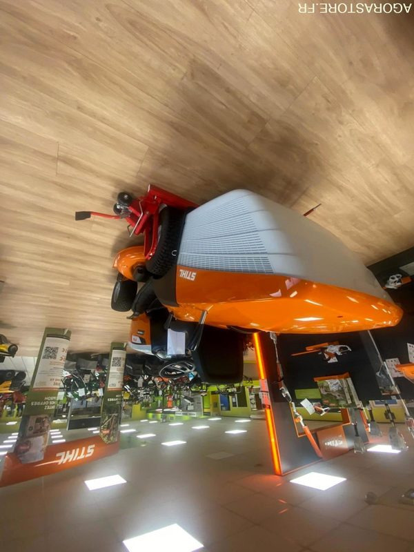 AUTOPORTE STIHL RT6127.1 ZL - NEUVE - D'EXPOSITION - Газонокосилка: фото 5 AUTOPORTE STIHL RT6127.1 ZL - NEUVE - D'EXPOSITION - Газонокосилка: фото 5
