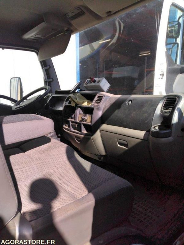 BA-885-GW MICRO BENNE NISSAN CABSTAR 203336 kms 2007 - Малотоннажный самосвал: фото 5 BA-885-GW MICRO BENNE NISSAN CABSTAR 203336 kms 2007 - Малотоннажный самосвал: фото 5