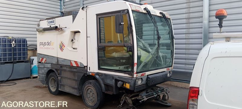 BALAYEUSE SCMIDT CLEANGO 500 AM 2013 MOTEUR HS N°VIN : WSVS2P1P204510198 - Подметально-уборочная машина: фото 1 BALAYEUSE SCMIDT CLEANGO 500 AM 2013 MOTEUR HS N°VIN : WSVS2P1P204510198 - Подметально-уборочная машина: фото 1