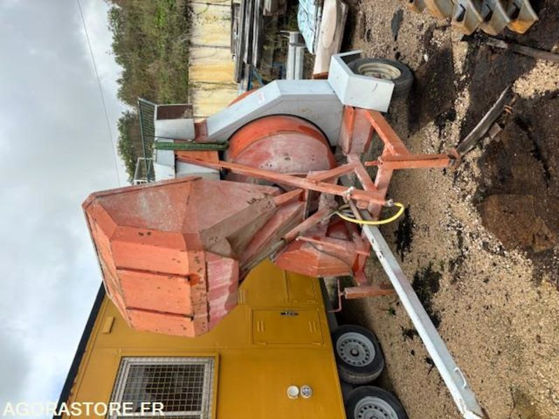 BETONNIERE ATELIER DE SAINT DEVIS AVEC CHARGEUR - H400H - 1995 - Бетономешалка: фото 3 BETONNIERE ATELIER DE SAINT DEVIS AVEC CHARGEUR - H400H - 1995 - Бетономешалка: фото 3