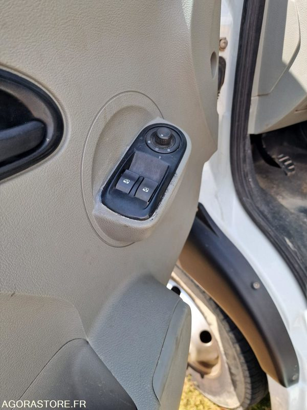 CAMION RENAULT MASCOTT- 6,5T - 160cv - TRIBENNE - Самосвал: фото 4 CAMION RENAULT MASCOTT- 6,5T - 160cv - TRIBENNE - Самосвал: фото 4