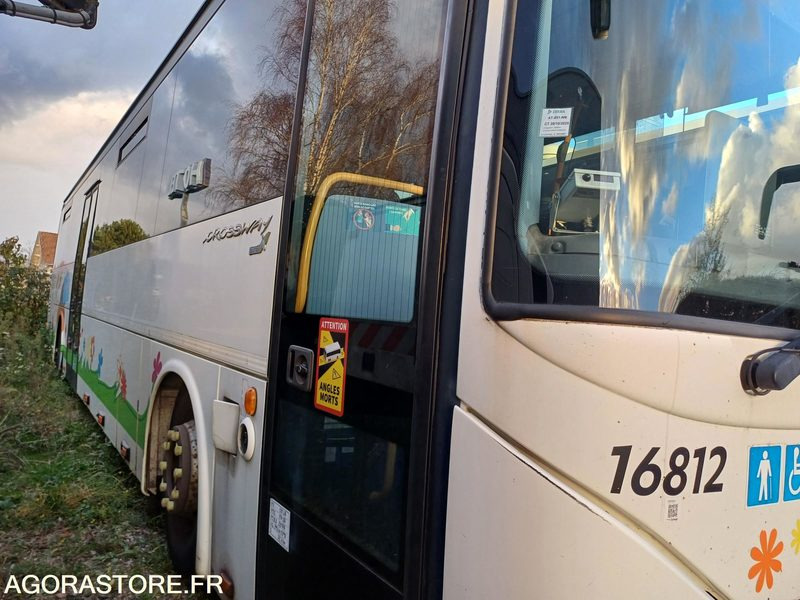 CAR IVECO CROSSWAY -N°16812 -MEC 2010 / 511000KM AT-851-NN - Школьный автобус: фото 2 CAR IVECO CROSSWAY -N°16812 -MEC 2010 / 511000KM AT-851-NN - Школьный автобус: фото 2