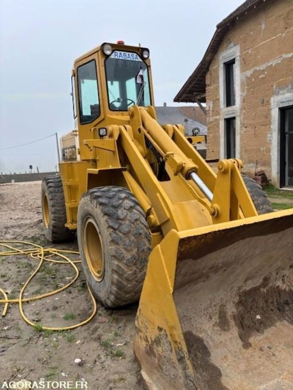CHARGEUSE FORD A-64 1975 5650 HEURES - Погрузчик: фото 5 CHARGEUSE FORD A-64 1975 5650 HEURES - Погрузчик: фото 5