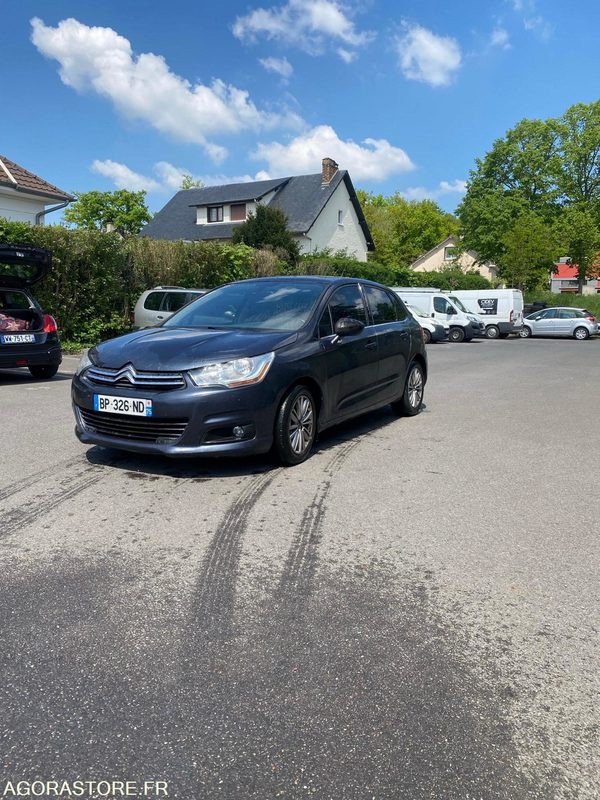 CITROEN C4 essence - 2011 - 210 000km - Легковой автомобиль: фото 2 CITROEN C4 essence - 2011 - 210 000km - Легковой автомобиль: фото 2
