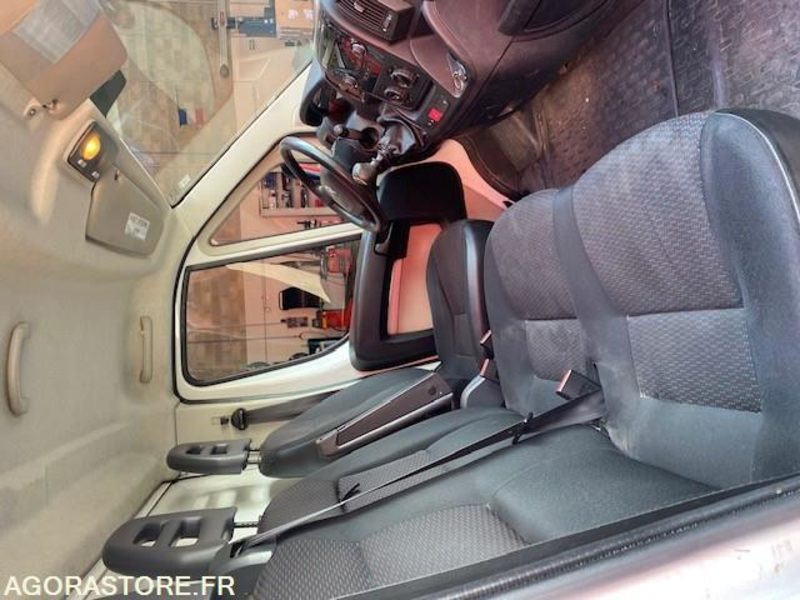CITROEN JUMPER 3404 - Фургон с закрытым кузовом: фото 4 CITROEN JUMPER 3404 - Фургон с закрытым кузовом: фото 4
