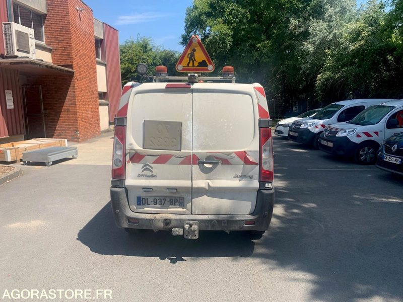 CITROEN JUMPY - 2014 / 264591 KM (DL-937-BP) (MVU217) - Цельнометаллический фургон: фото 3 CITROEN JUMPY - 2014 / 264591 KM (DL-937-BP) (MVU217) - Цельнометаллический фургон: фото 3