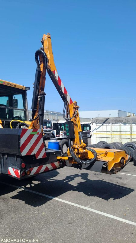 Трактор CN 071 QD - RENAULT TEMIS 610X - 2004 - H3922EA3921365: фото 11 Трактор CN 071 QD - RENAULT TEMIS 610X - 2004 - H3922EA3921365: фото 11