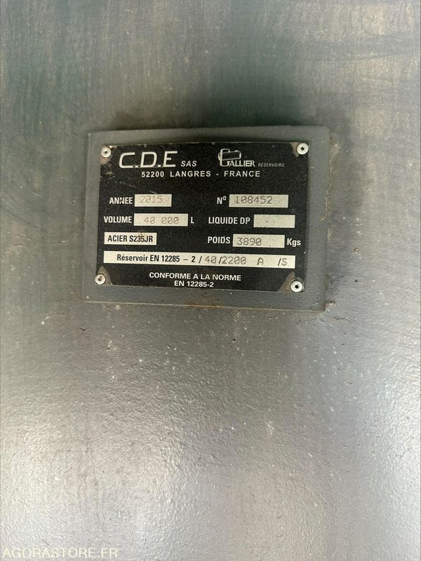 CONTAINER AVEC CUVE DE 40 000L & SYSTEME DE DISTRIBUTION CARBURANT - 2015 - Инструмент/ Оборудование: фото 3 CONTAINER AVEC CUVE DE 40 000L & SYSTEME DE DISTRIBUTION CARBURANT - 2015 - Инструмент/ Оборудование: фото 3