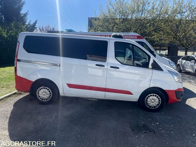 DQ-048-QV - Non Roulant - Pour pièces - FORD CUSTOM - VASP - 361 398 Kms - Машина скорой помощи: фото 1 DQ-048-QV - Non Roulant - Pour pièces - FORD CUSTOM - VASP - 361 398 Kms - Машина скорой помощи: фото 1