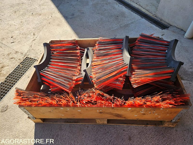 Désherbeur mécanique porté - GECKO - Садовое оборудование: фото 3 Désherbeur mécanique porté - GECKO - Садовое оборудование: фото 3