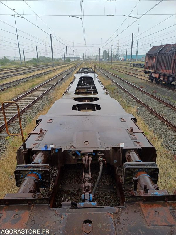 Wagon plat intermodal type Sggnss – modèle 6432B0-4, 72 pieds - 2004 (ref 1587) - Другая техника: фото 2 Wagon plat intermodal type Sggnss – modèle 6432B0-4, 72 pieds - 2004 (ref 1587) - Другая техника: фото 2
