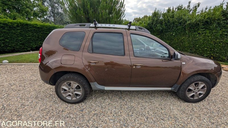 Duster TVA A ZERO - Легковой автомобиль: фото 4 Duster TVA A ZERO - Легковой автомобиль: фото 4
