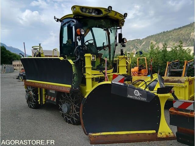ELIATIS RIDERTRACK CHAPTRAC 230 - Снегоуборочная машина: фото 1 ELIATIS RIDERTRACK CHAPTRAC 230 - Снегоуборочная машина: фото 1