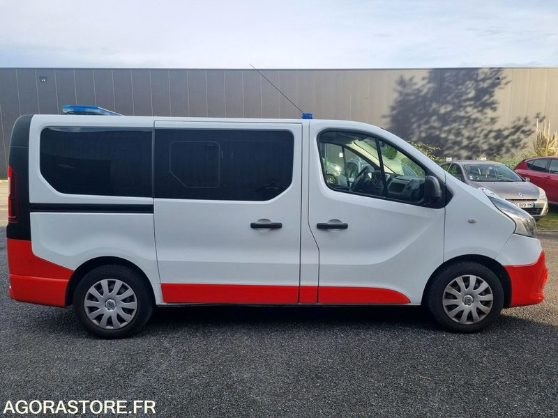 FD-362-KF - Non Roulant - RENAULT TRAFIC III - VASP - 195 000 Kms - Машина скорой помощи: фото 1 FD-362-KF - Non Roulant - RENAULT TRAFIC III - VASP - 195 000 Kms - Машина скорой помощи: фото 1