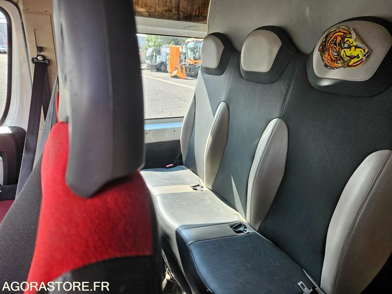 FIAT DUCATO DIESEL - CH-678-JJ - VIN ZAF25000002233515 - Цельнометаллический фургон: фото 5 FIAT DUCATO DIESEL - CH-678-JJ - VIN ZAF25000002233515 - Цельнометаллический фургон: фото 5