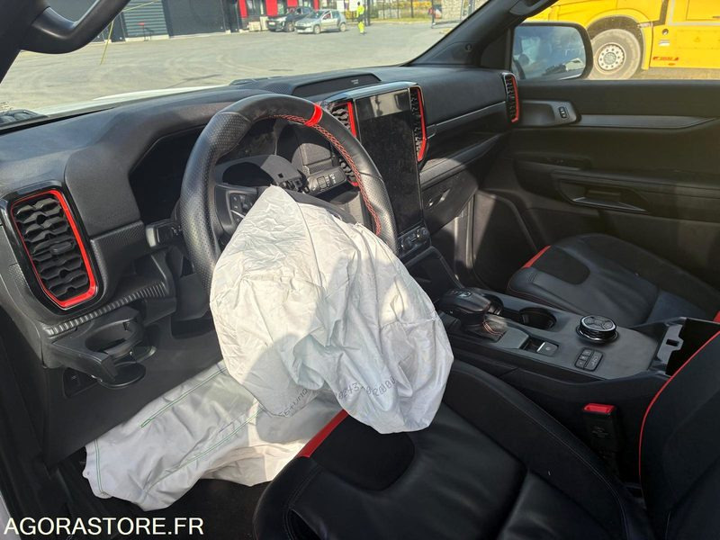 Пикап FORD RANGER RAPTOR (2025): фото 8 Пикап FORD RANGER RAPTOR (2025): фото 8