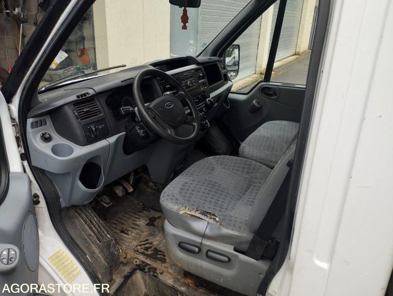 FORD TRANSIT TDCI 115 - Малотоннажный самосвал: фото 4 FORD TRANSIT TDCI 115 - Малотоннажный самосвал: фото 4