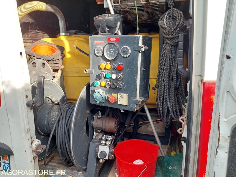 FOURGON IVECO AVEC GROUPE HP 371482 KMS / BC273MB (VENTE EXPORT UNIQUEMENT) - Цельнометаллический фургон: фото 5 FOURGON IVECO AVEC GROUPE HP 371482 KMS / BC273MB (VENTE EXPORT UNIQUEMENT) - Цельнометаллический фургон: фото 5