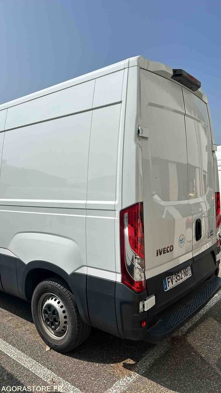 FOURGON Iveco 2020 - Цельнометаллический фургон: фото 4 FOURGON Iveco 2020 - Цельнометаллический фургон: фото 4