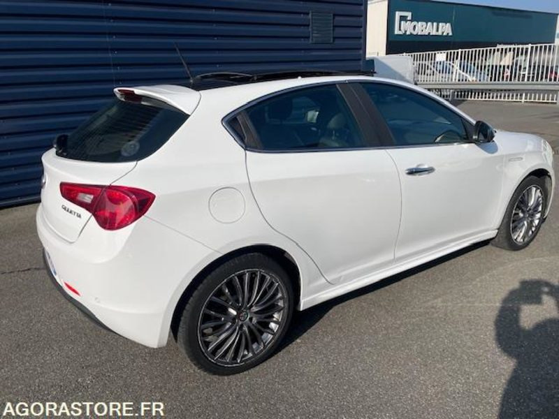 GIULIETTA LUSSO 1.4i TB 150cv S§S-12/2016-89360KM - Легковой автомобиль: фото 3 GIULIETTA LUSSO 1.4i TB 150cv S§S-12/2016-89360KM - Легковой автомобиль: фото 3