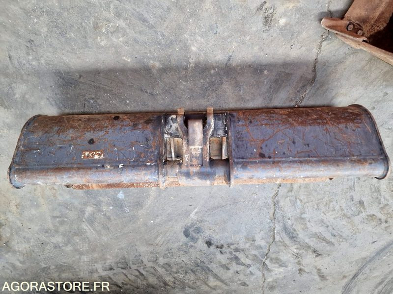 GODET (140) ADAPTE ATTACHE MORIN M5 - Ковш для экскаватора: фото 1 GODET (140) ADAPTE ATTACHE MORIN M5 - Ковш для экскаватора: фото 1