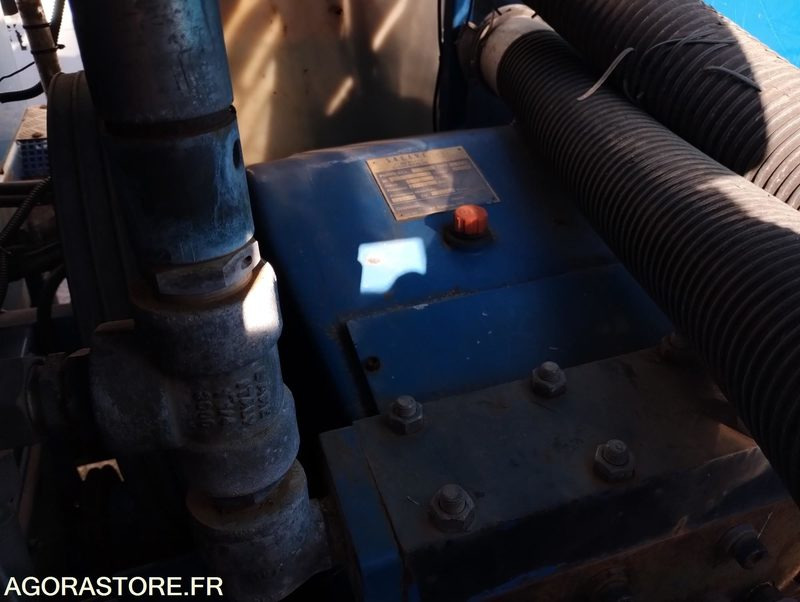 Camion 3.5t Hydrocureur Renault Mascott – équipement Huwer - Грузовик: фото 5 Camion 3.5t Hydrocureur Renault Mascott – équipement Huwer - Грузовик: фото 5