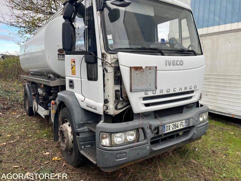 Iveco 190EL28 19t citerne - 2008 - 640748kms - export only - Грузовик: фото 1 Iveco 190EL28 19t citerne - 2008 - 640748kms - export only - Грузовик: фото 1